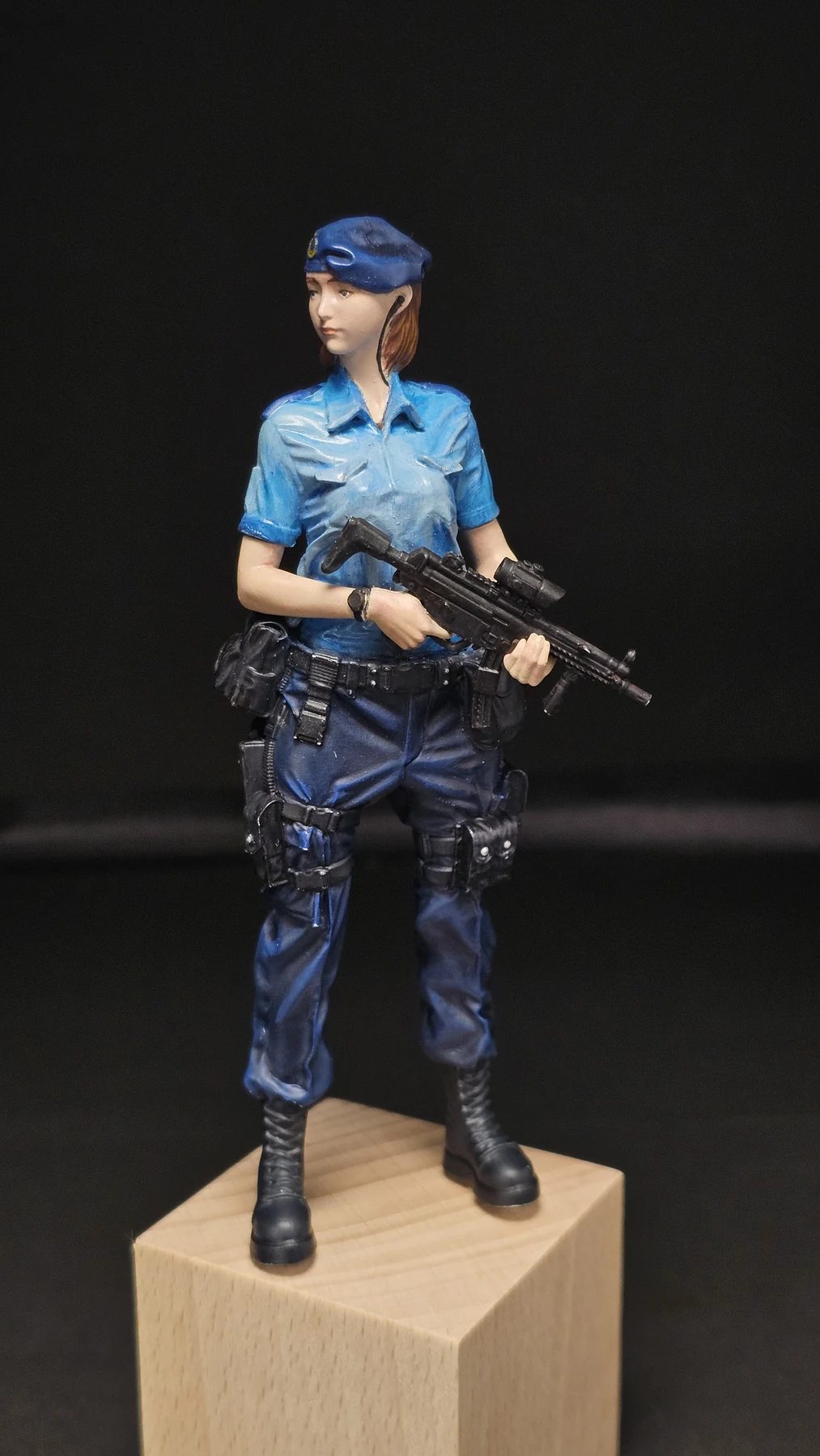 No.168「空港警備員」／ドル猫のおやじ こだわり画像1